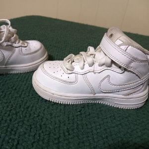 Toddler Nike shoes